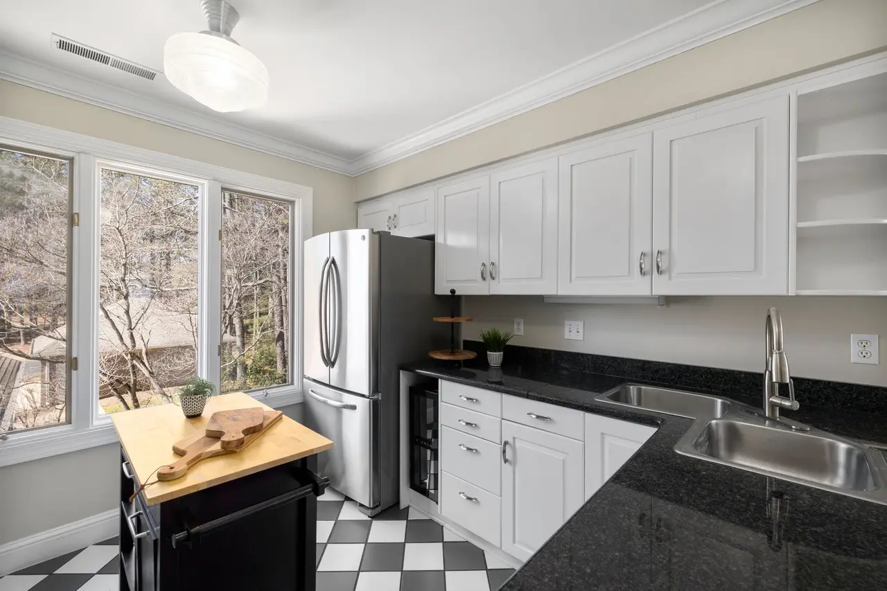 Kitchen Cabinet Makeover in Georgia